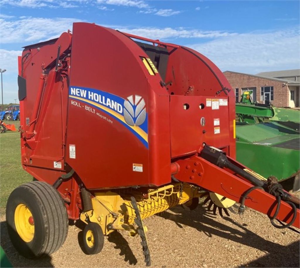 2011 New Holland ROLL-BELT 450 Baler/Round