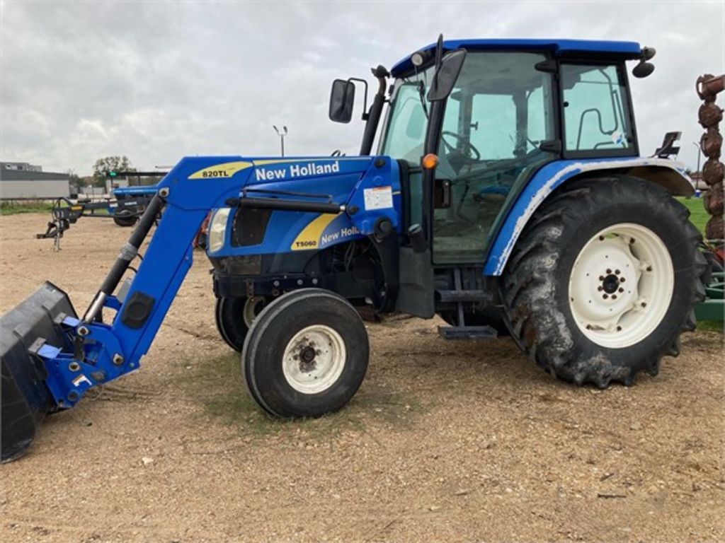 2008 New Holland T5060 Tractor