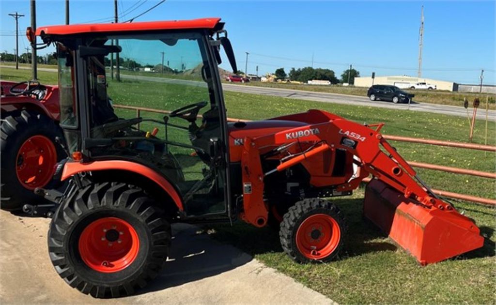 2019 Kubota B2650HSDC Tractor