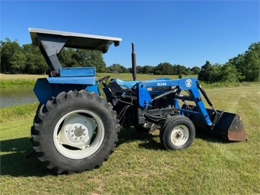 New Holland 3010 Tractor