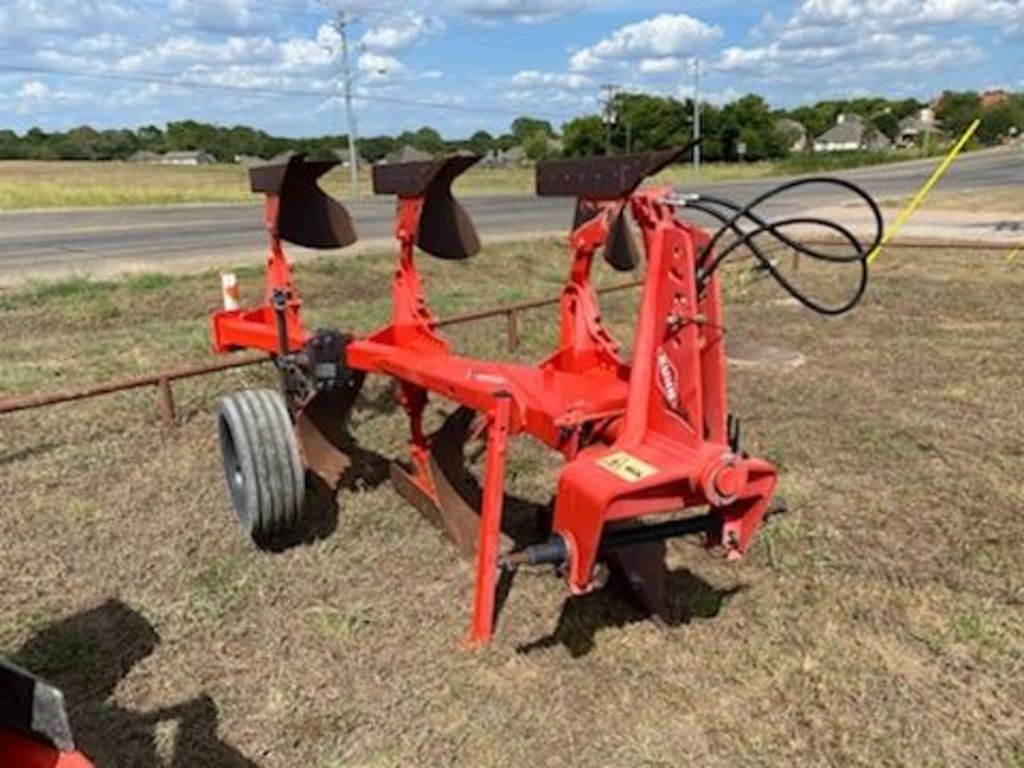 2008 Kuhn MASTER 102 Plow