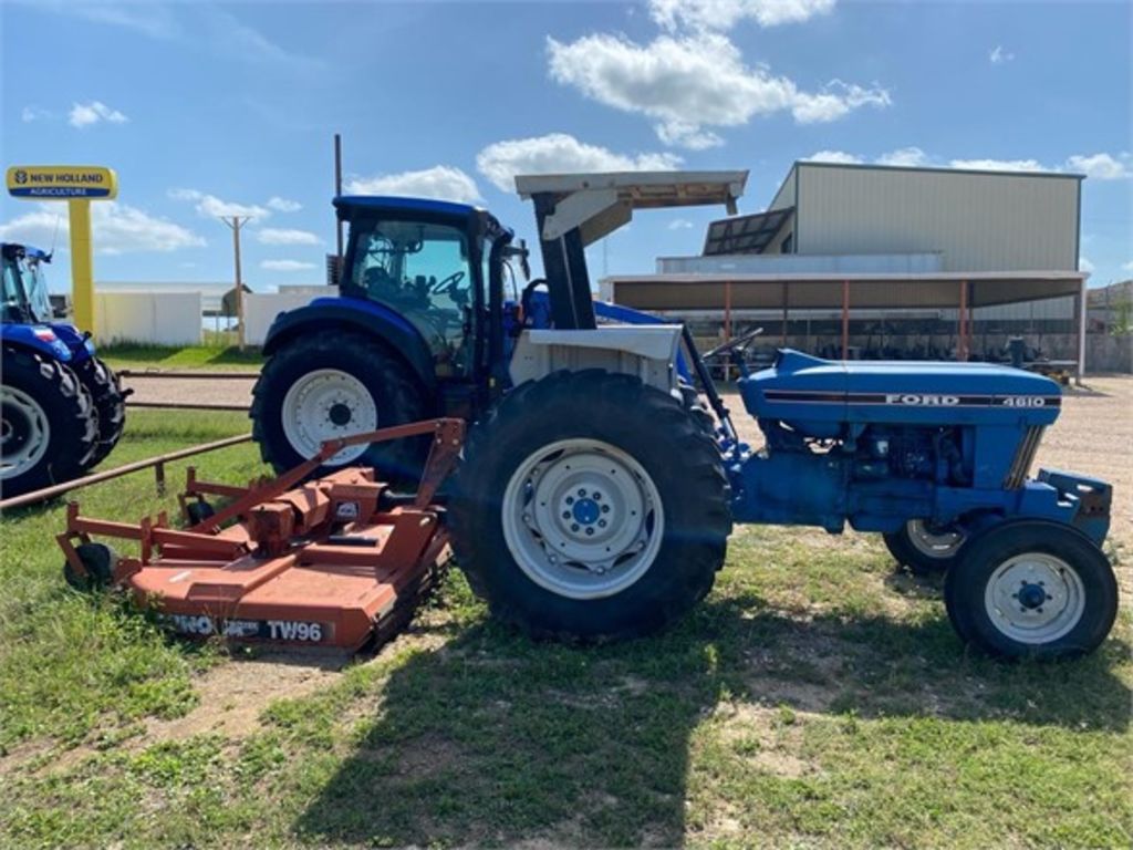 1984 Ford 4610 Tractor