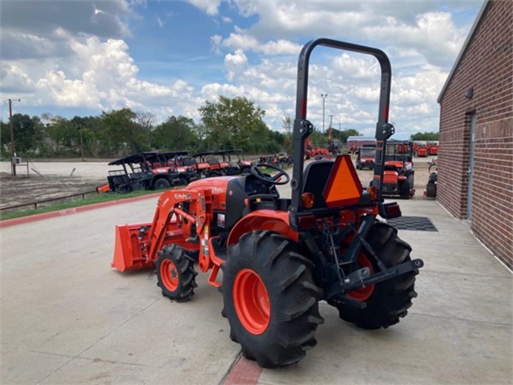 2021 Kubota LX2610SUHSD Tractor