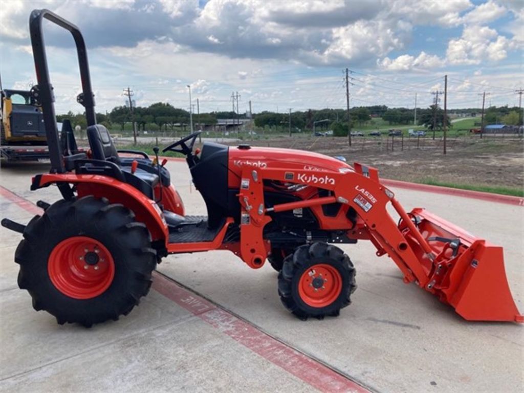 2021 Kubota LX2610SUHSD Tractor