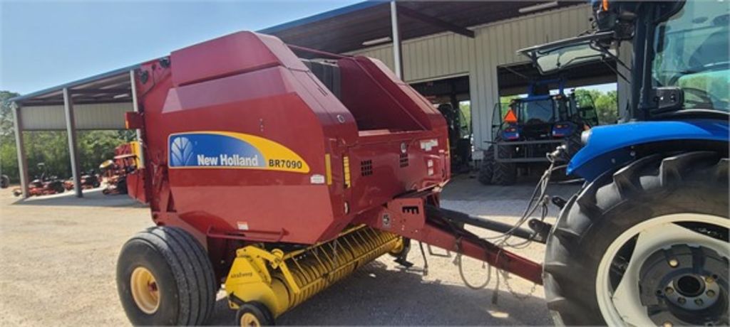 New Holland BR7090 Baler/Round