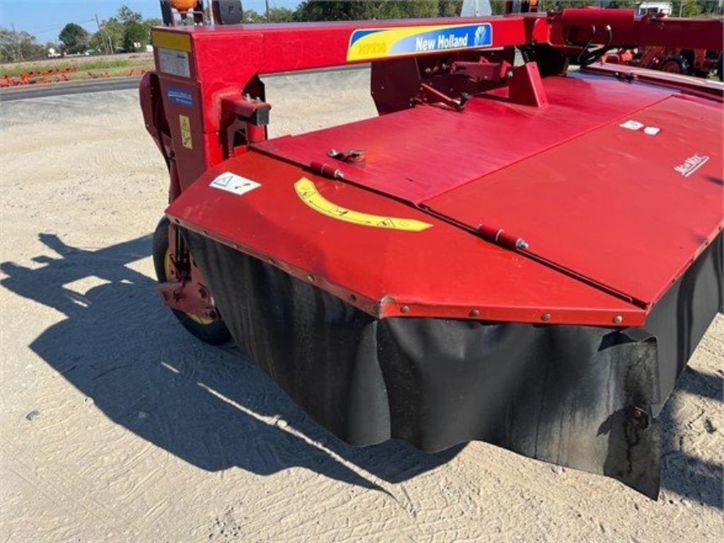 2016 New Holland H7320 Mower