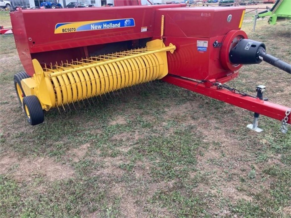 2017 New Holland BC5070 Baler/Round