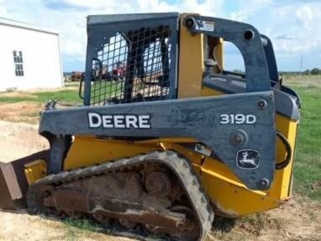 2011 John Deere 319D Skid Steer Loader