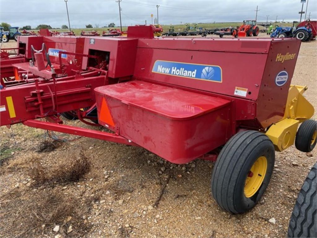 2021 New Holland BC5070 HAYLINER Misc