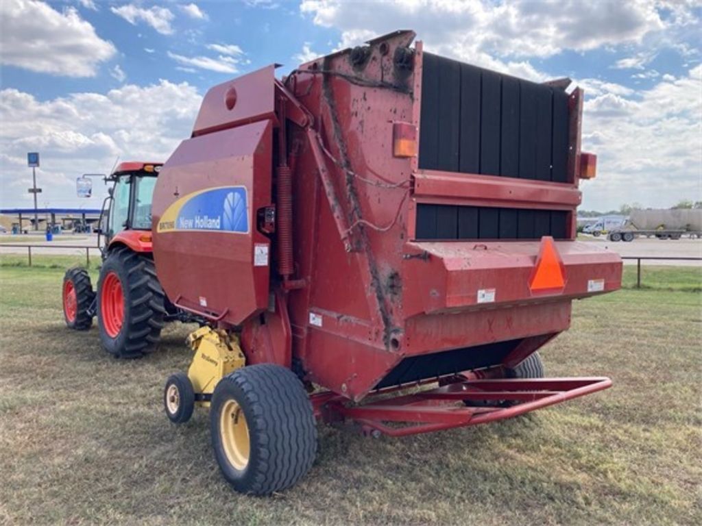 2013 New Holland BR7090 Baler/Round