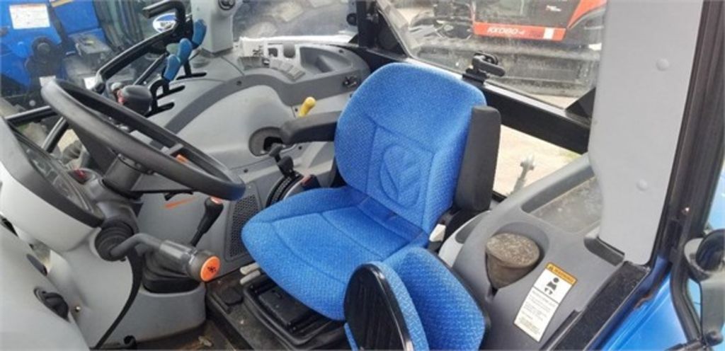 New Holland TS6.140 Tractor