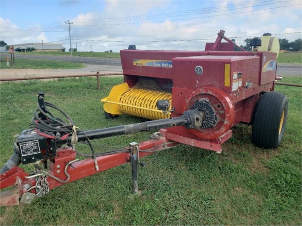 2012 New Holland Baler BC5070 Hayliner Baler/Round