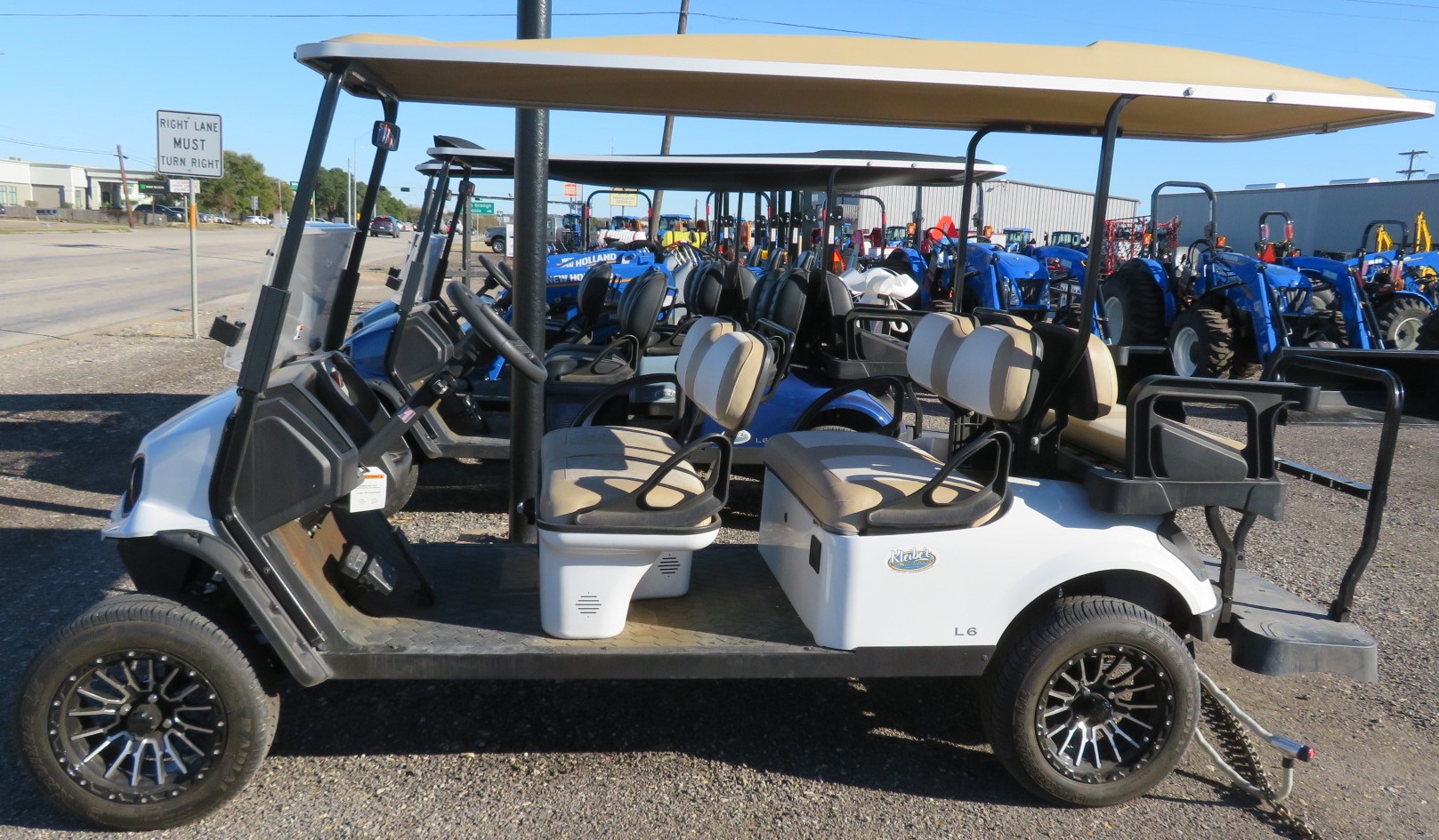 2023 E-Z-GO EXPRESS L6 Golf Cart