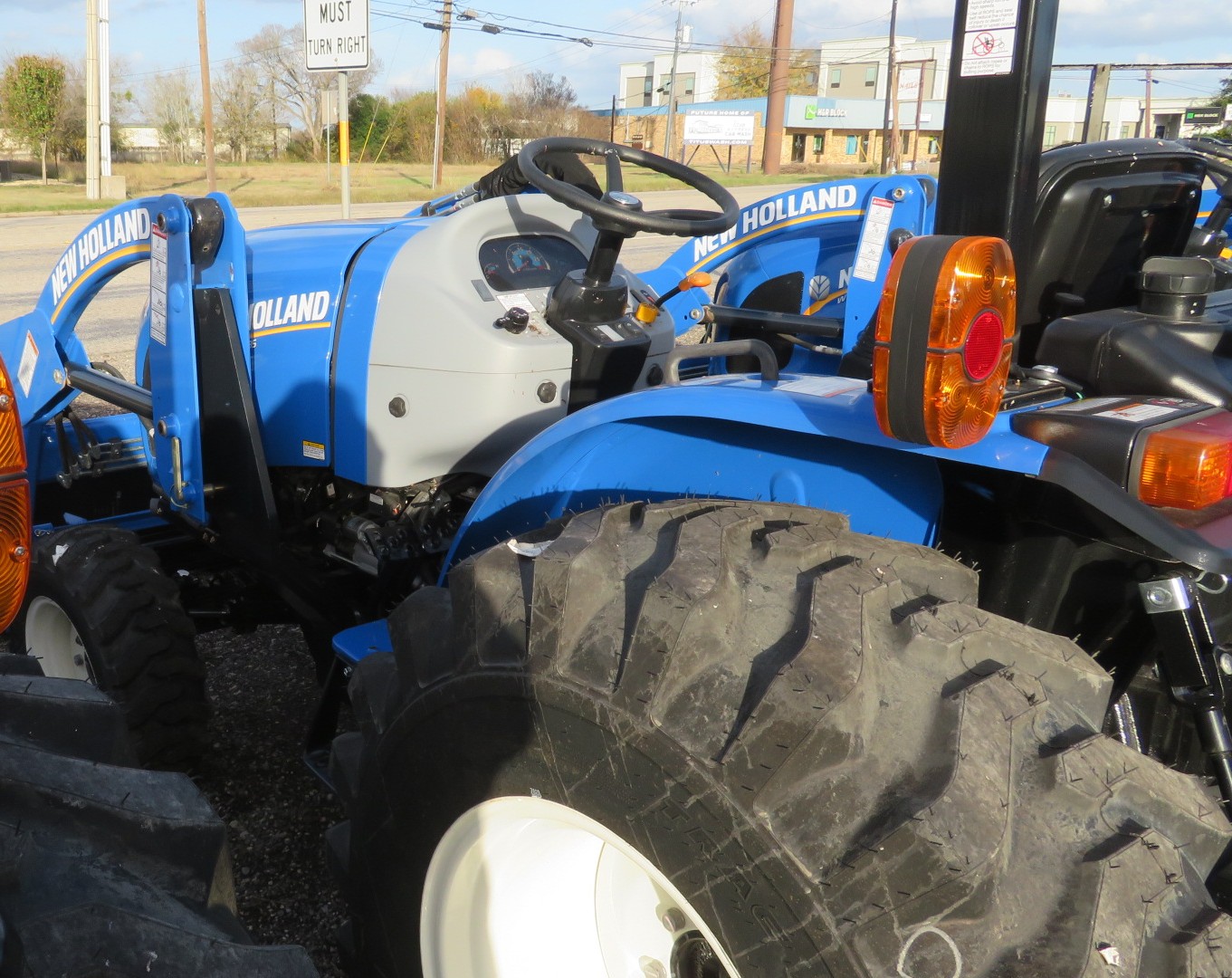 2023 New Holland WORKMASTER 35 Tractor