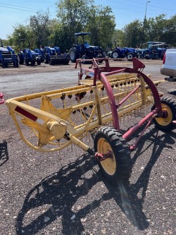 2009 New Holland 258 Rake