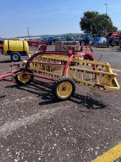 2009 New Holland 258 Rake