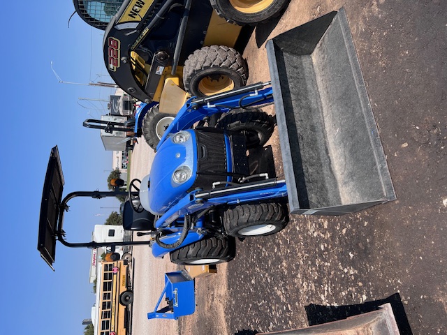 2016 New Holland Boomer 24 Tractor