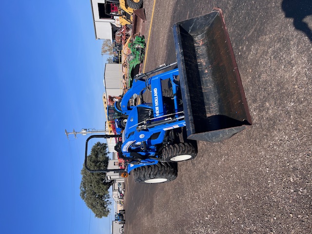 2016 New Holland WORKMASTER 33 Tractor