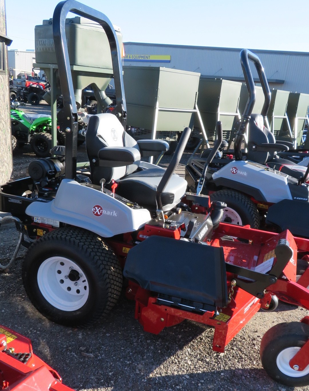 2025 Exmark LRE730GKA524A3 Mower/Zero Turn