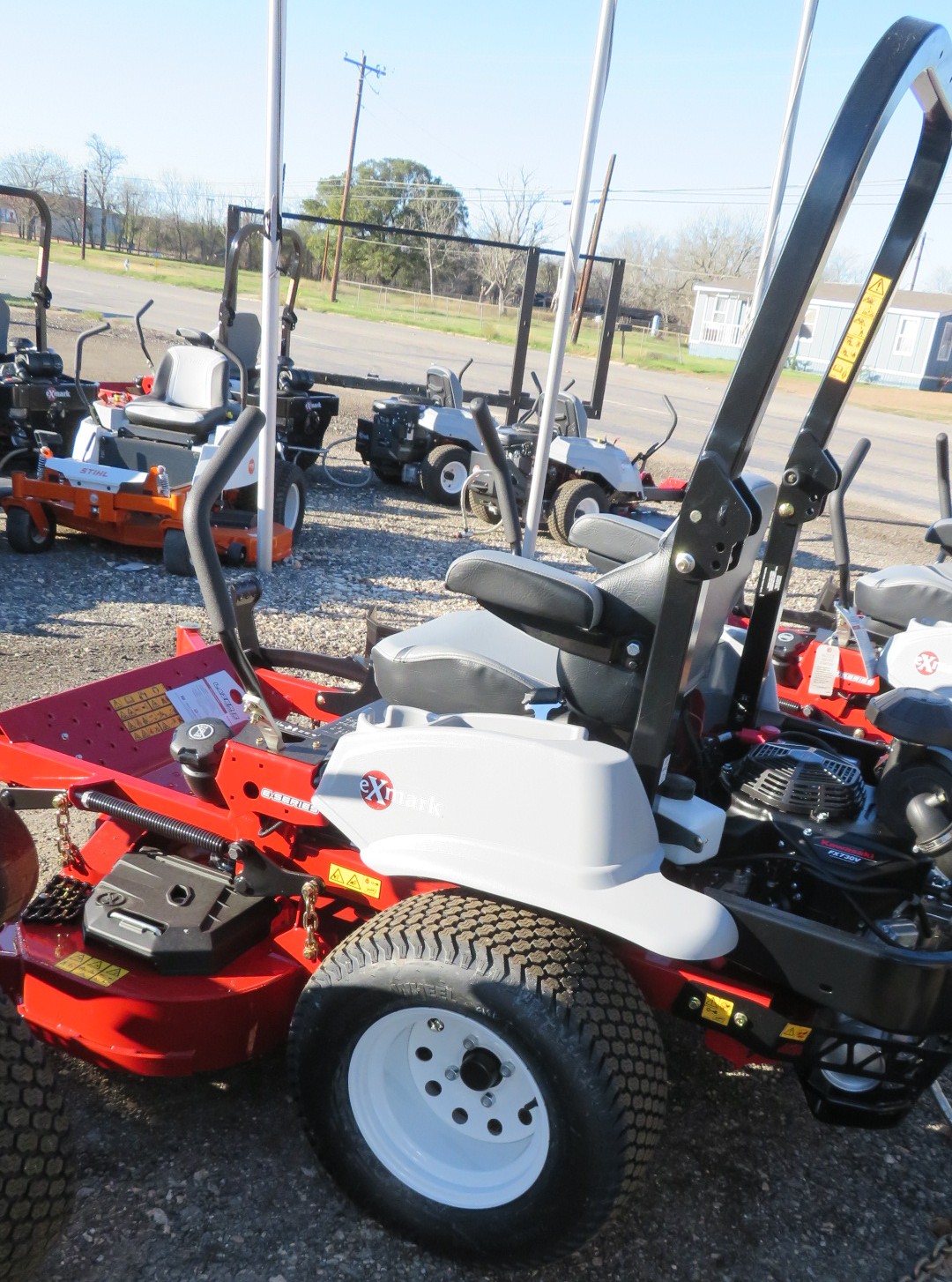 2025 Exmark LRE730GKA524A3 Mower/Zero Turn