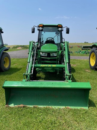 2022 John Deere 4066R Tractor Compact
