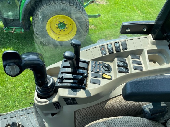 2022 John Deere 4066R Tractor Compact