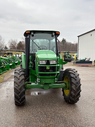2020 John Deere 5100E Tractor