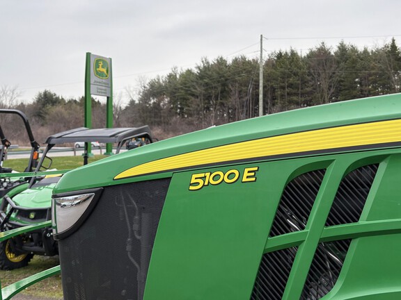 2020 John Deere 5100E Tractor