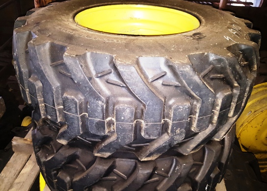 Misc 15-19.5 NHS Tires