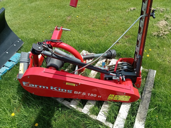 2022 Buhler Farm King rsb180h Mower