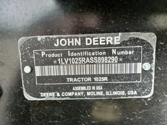 2025 John Deere 1025R Tractor Compact