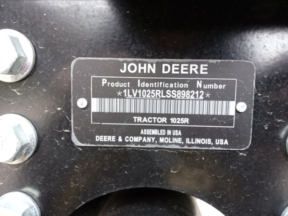 2025 John Deere 1025R Tractor Compact