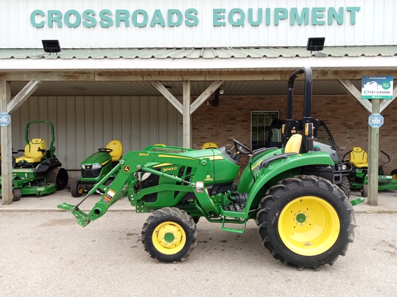2022 John Deere 3043D Tractor Compact