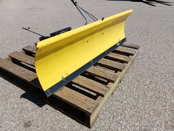 John Deere 46" blade Snow Blower