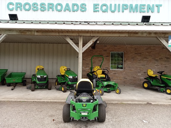 2026 John Deere Z320R Mower/Zero Turn
