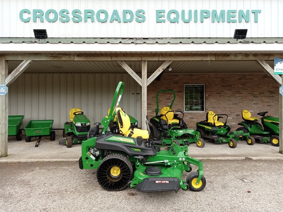 2025 John Deere Z985R Mower/Zero Turn