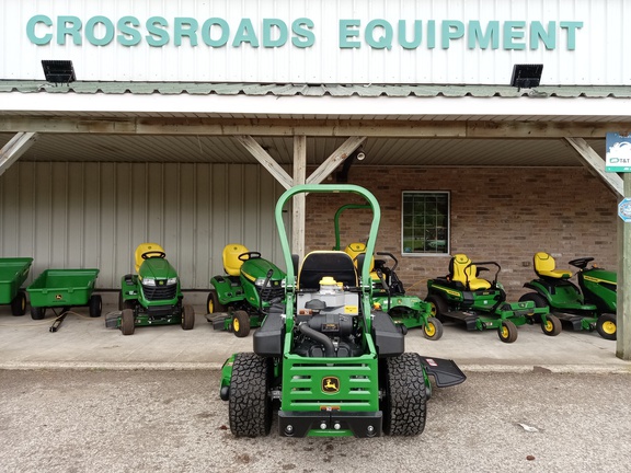 2025 John Deere Z985R Mower/Zero Turn