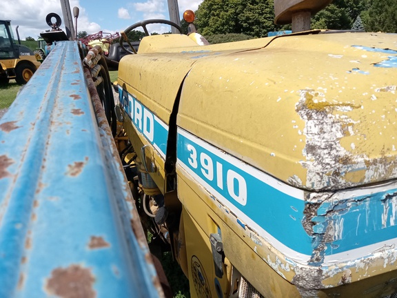 Ford 3910 Tractor
