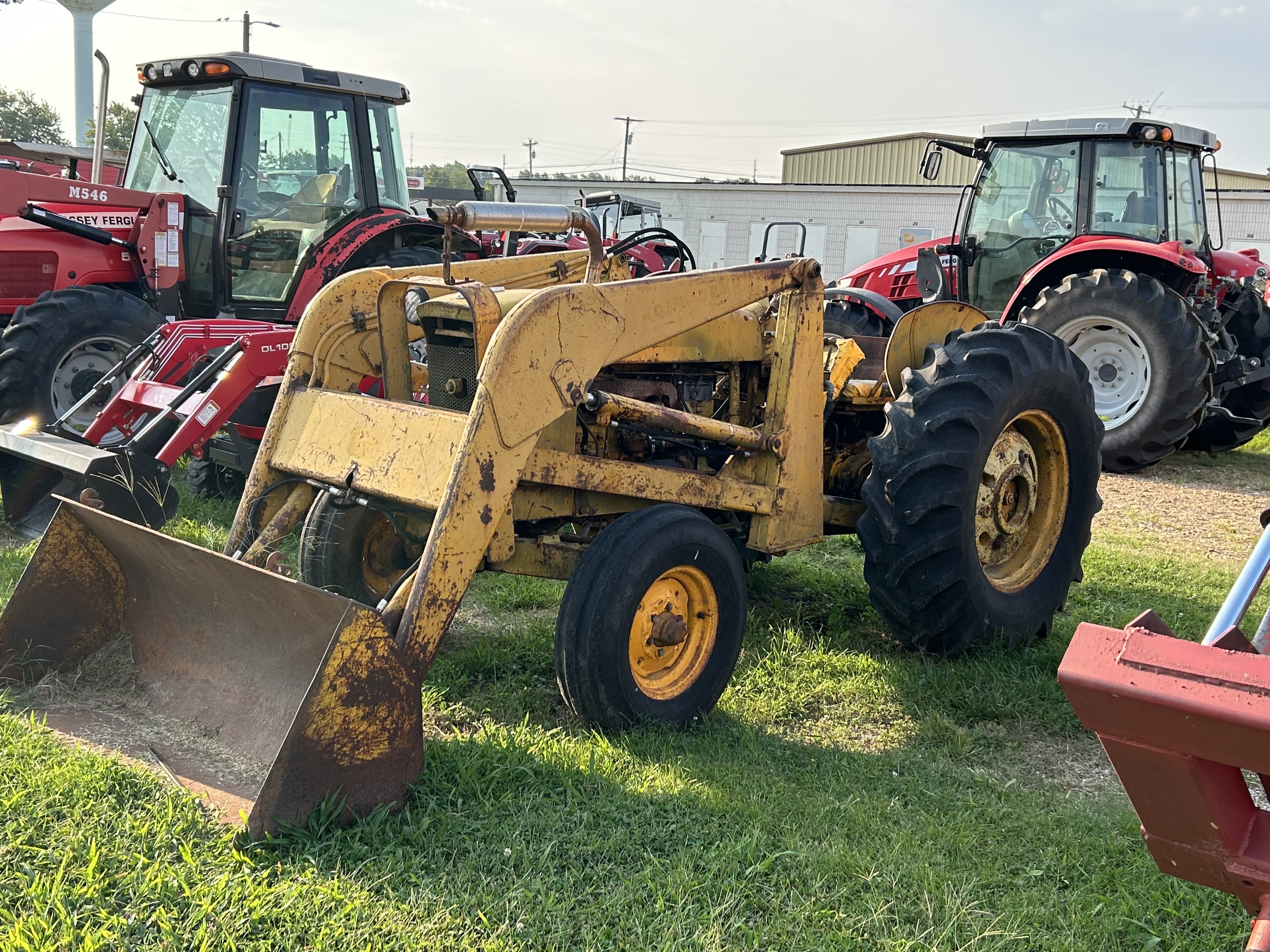 John Deere 1010 Tractor