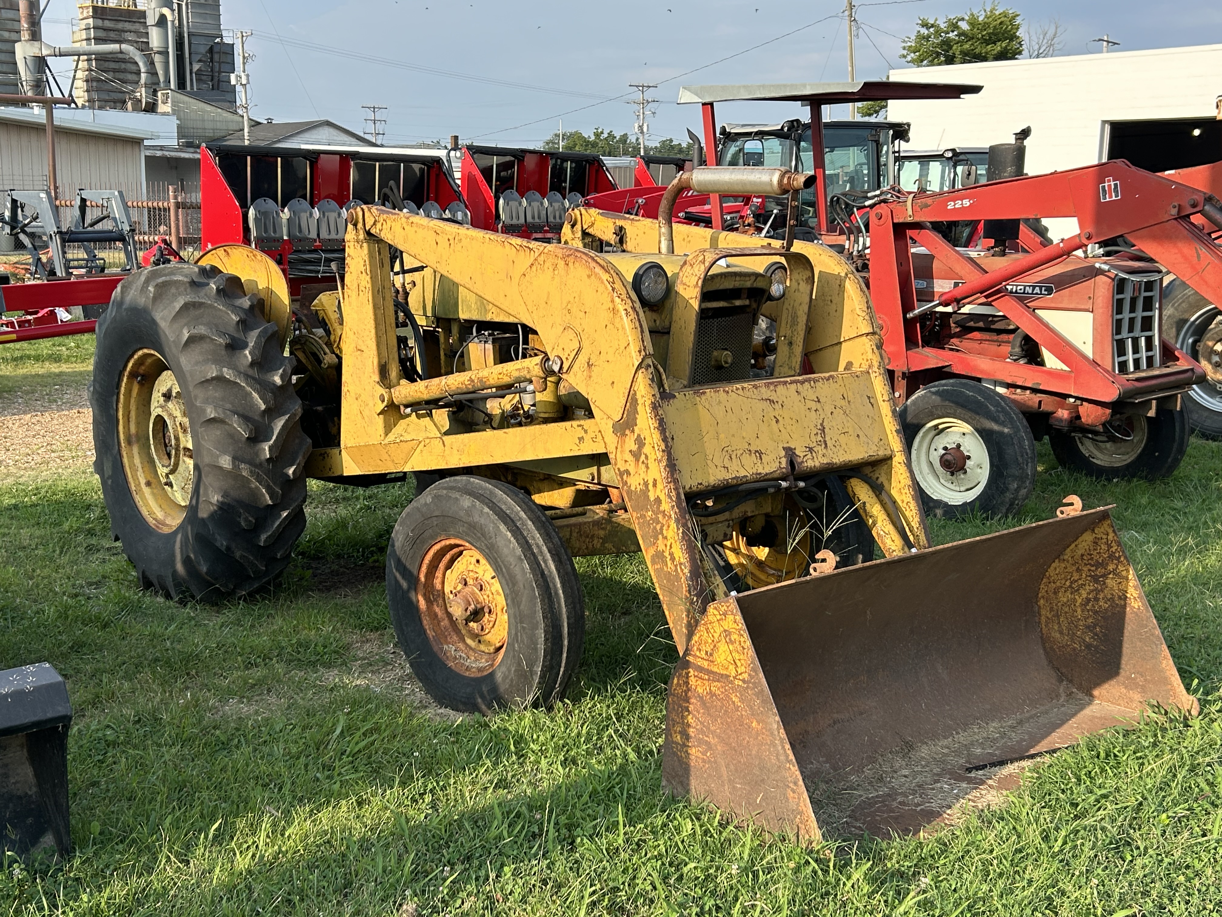 John Deere 1010 Tractor