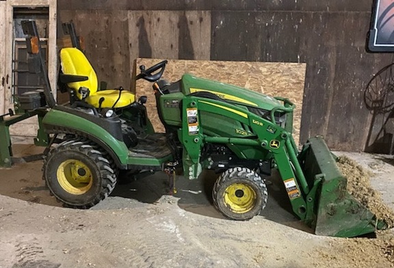 2018 John Deere 1025R Tractor Compact