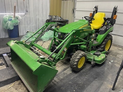 2019 John Deere 2025R Tractor Compact