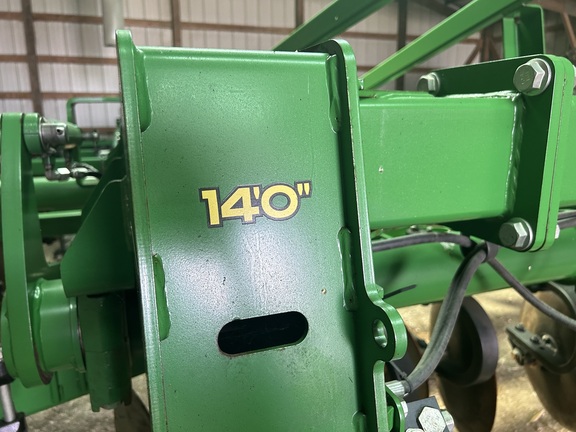 2014 John Deere 2730 Disk Ripper