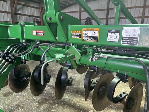 2014 John Deere 2730 Disk Ripper