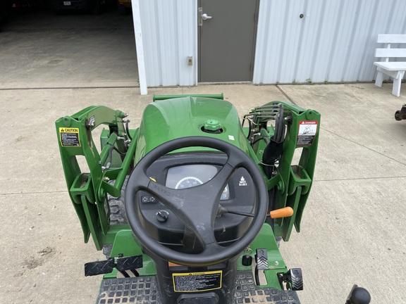 2013 John Deere 2032R Tractor Compact