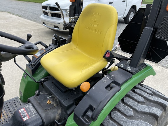 2013 John Deere 2032R Tractor Compact