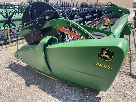 2019 John Deere 740FD Header Combine