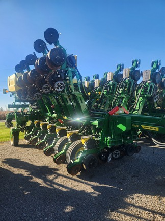 2023 John Deere 1795 Planter