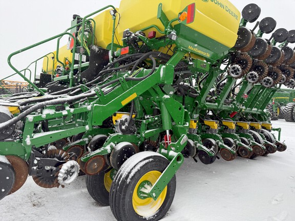 2023 John Deere 1795 Planter