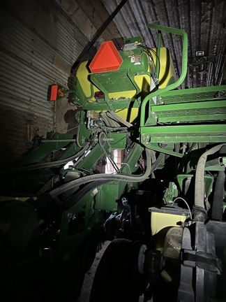 2012 John Deere 1790 Planter